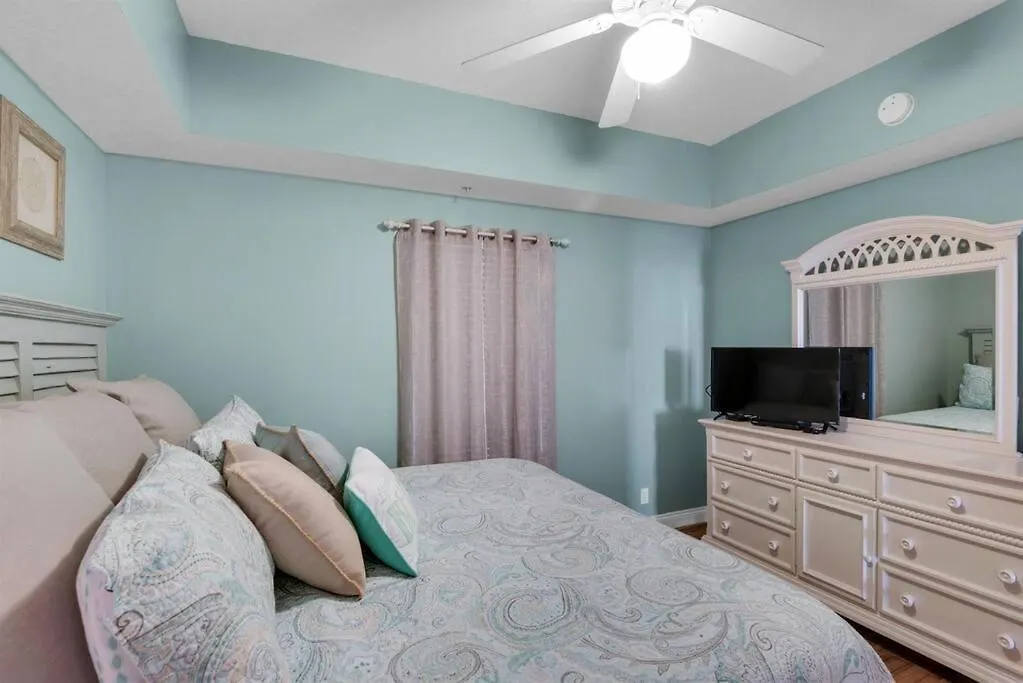 2007 Calypso East 1 Bedroom Panama City Beach Apartment